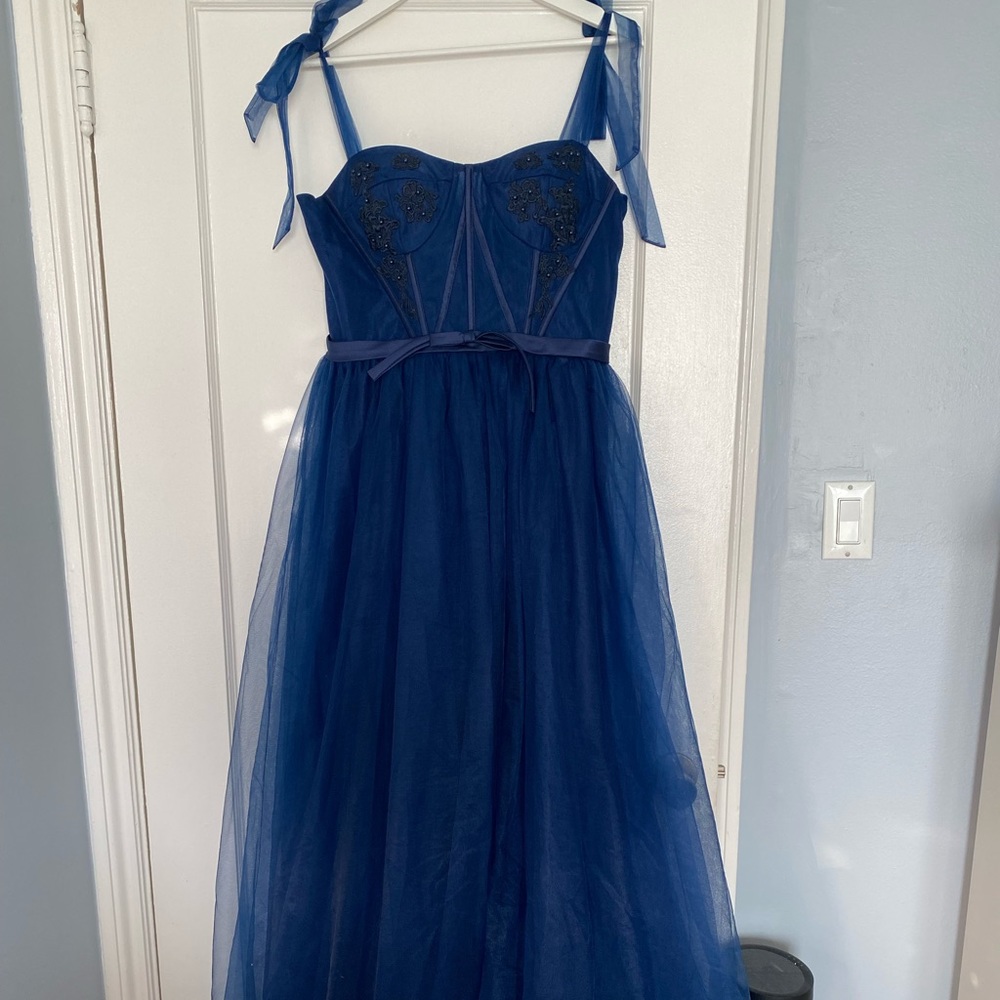 Navy Tulle Sweetheart Formal Gown